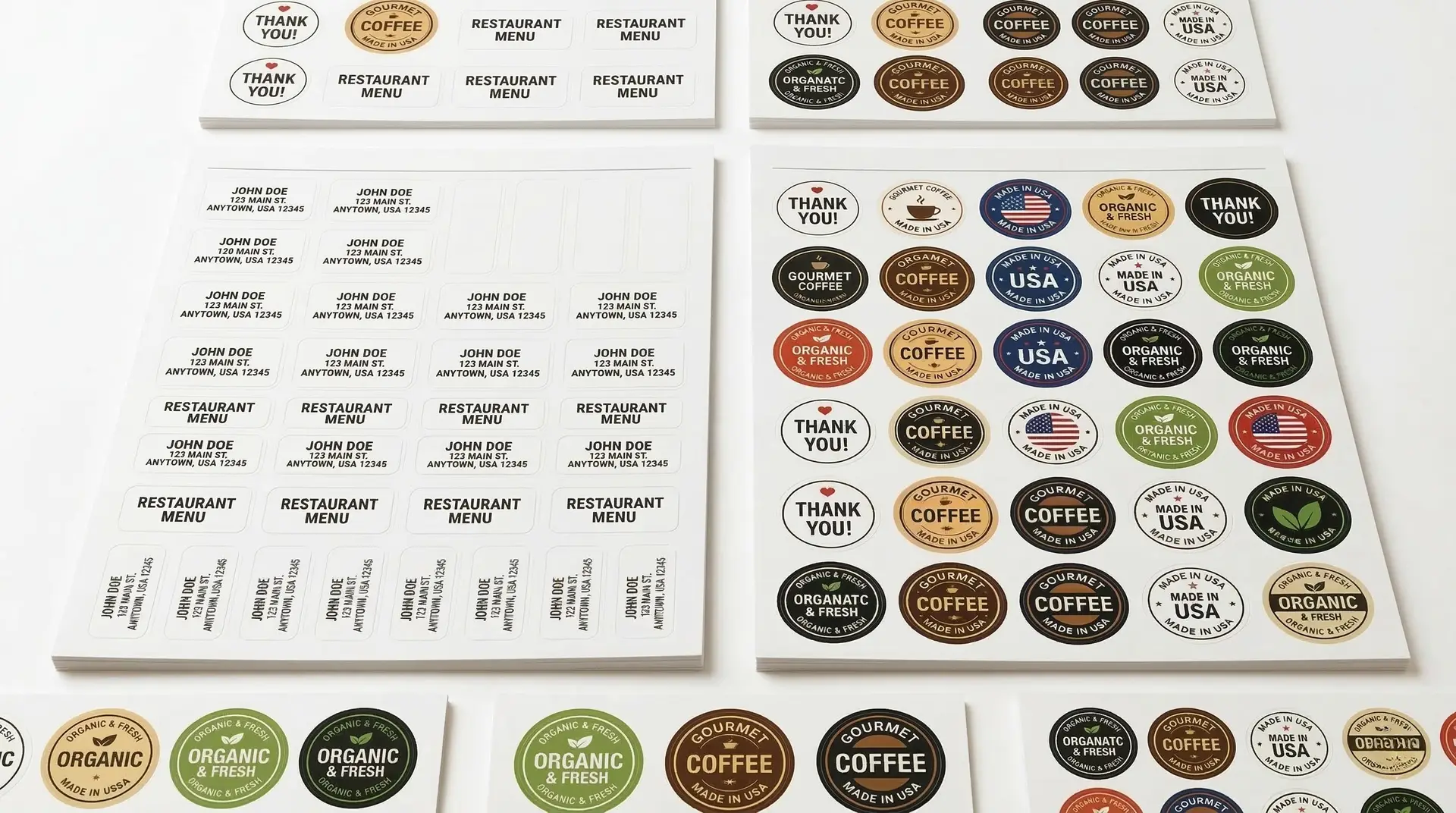 DIN-A4-Bogen mit Adress-Etiketten und bunte Rund-Etiketten auf weißem Untergrund – Bogenetiketten